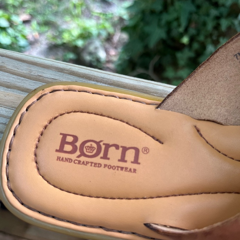 BORN Rio Women’s Size 7 Sandals Cognac Brown Leather Criss Cross Slides Shoes - Picture 4 of 9